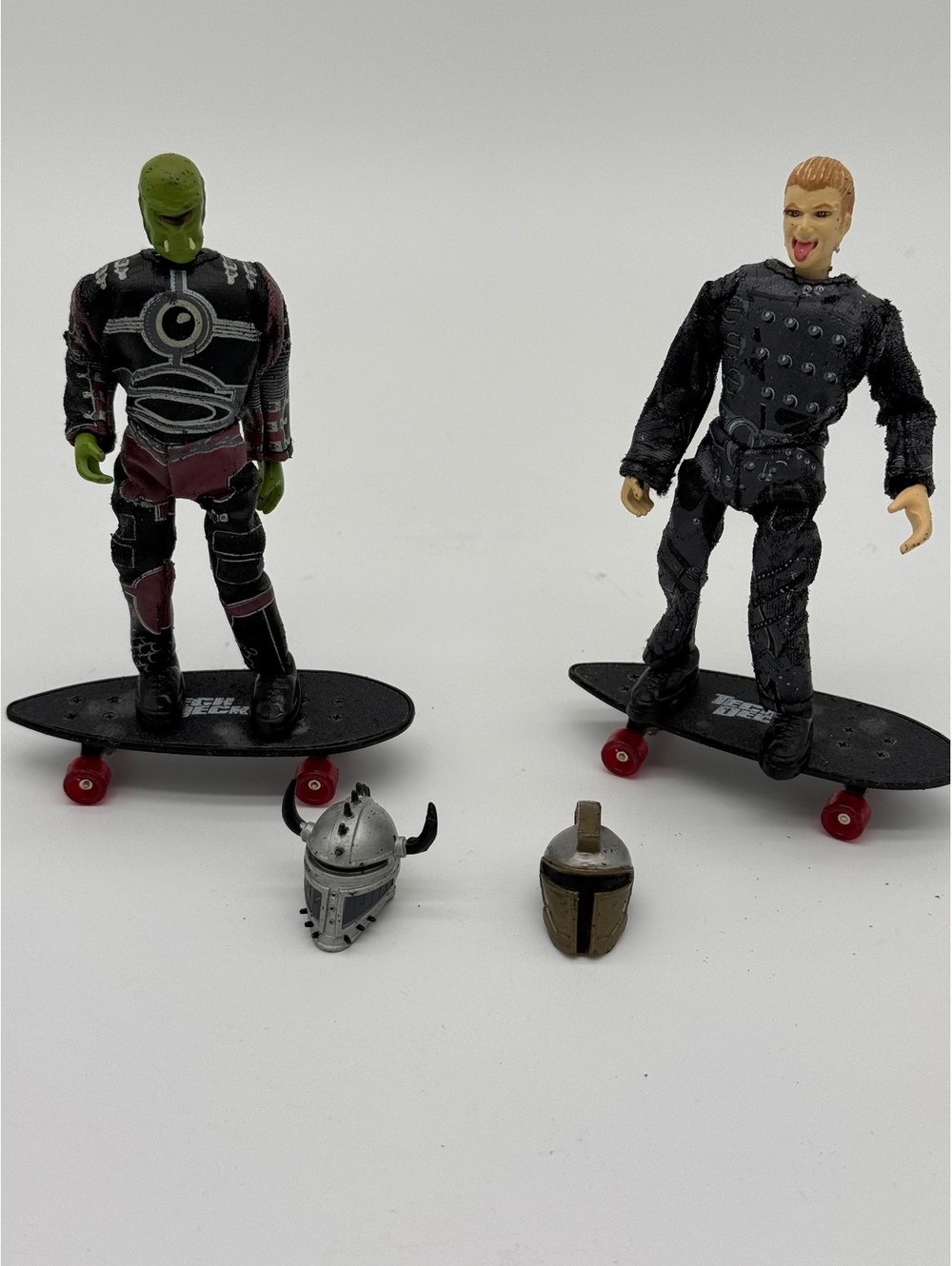 Vintage 2001 Tech Deck SKUMM Magnetic Action Figures Lot of 2 X-Concepts